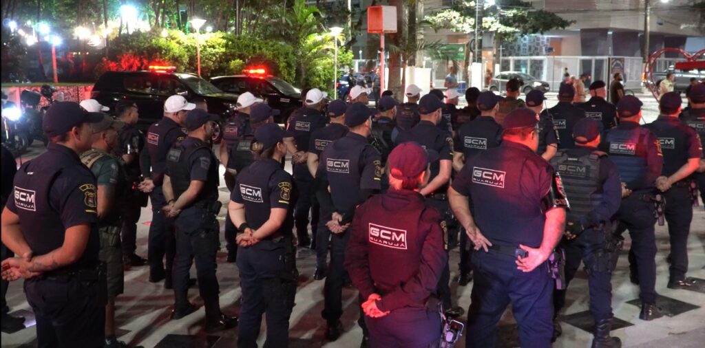 Segurança na orla de Pitangueiras